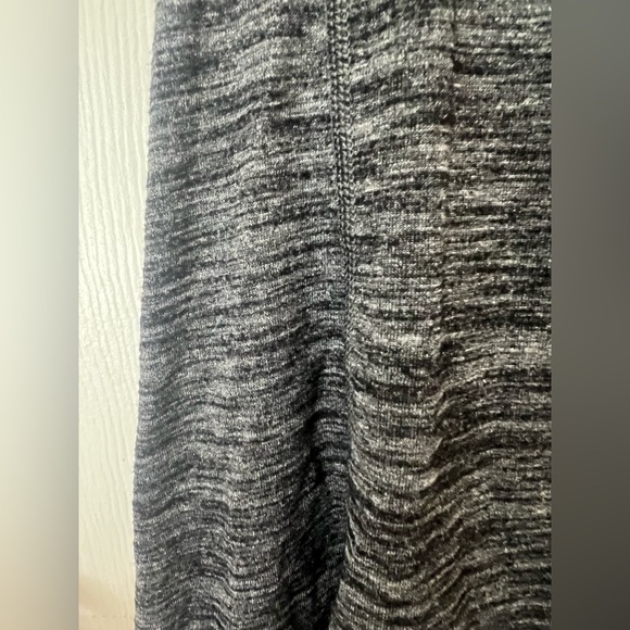 Lululemon Workout Tank Top with Built-in bra - Picture 15 of 15